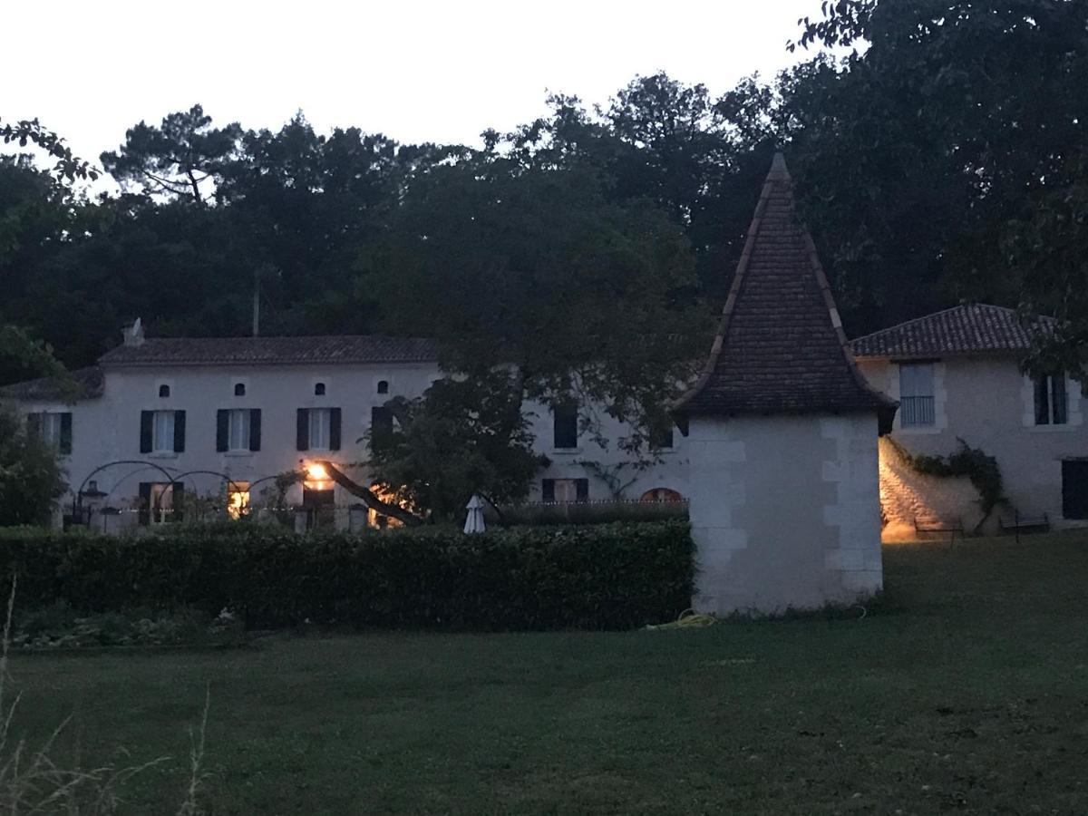 Bed and Breakfast Le Manoir De Nabinaud Exterior foto